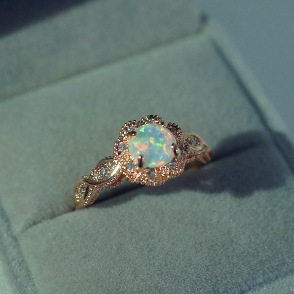 Rose Gold White Fire Opal Stone Gem Ring New - Picture 2 of 3